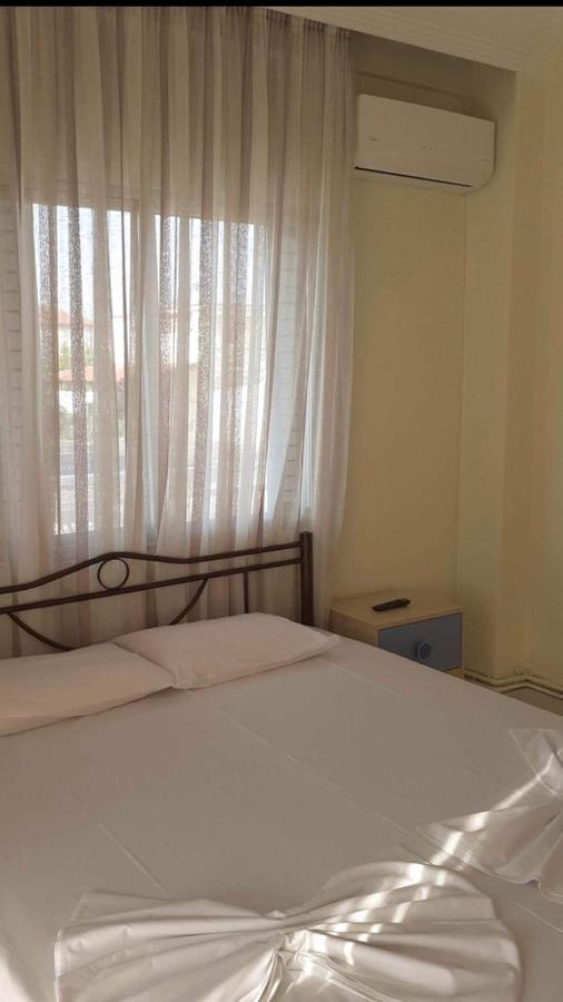 Anna'S House Apartment Vrasná Екстериор снимка