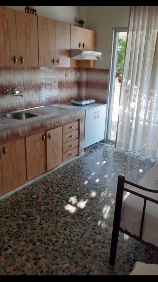 Anna'S House Apartment Vrasná Екстериор снимка